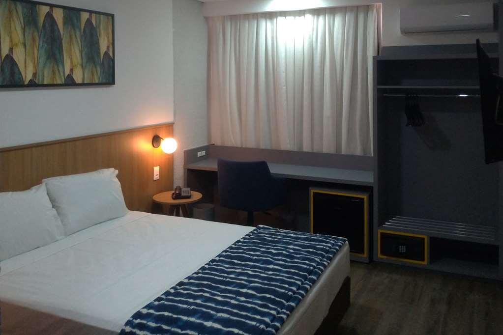 Days Inn By Wyndham Cascavel Cascavel  Quarto foto